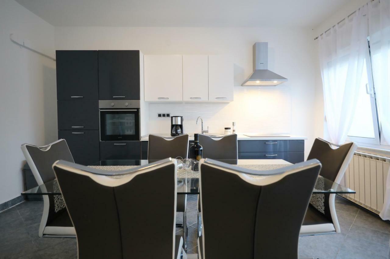 זאדאר Apartments Zelic מראה חיצוני תמונה